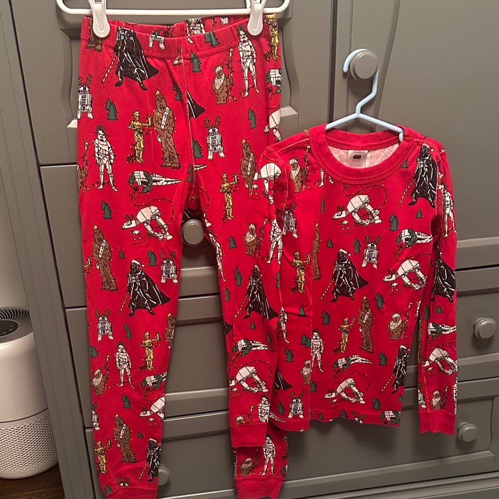 Hanna Andersson Red Star Wars Kids Pajama Set